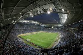 这投篮姿势千奇百怪，看着都不像能进的样子😂😂。约老师除外