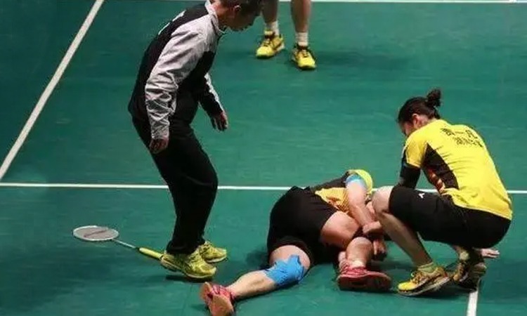 世体：西甲代表考察巴萨临时球场，确保周末联赛万无一失